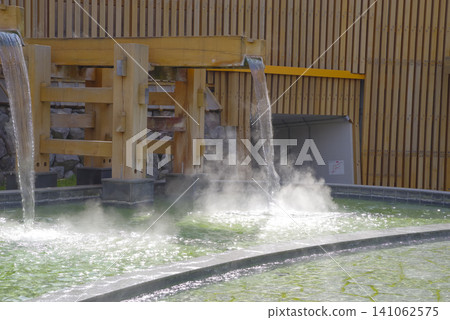 Onsenmon, a footbath spot in Kusatsu Onsen Onsenmon, a footbath spot in Kusatsu Onsen 141062575