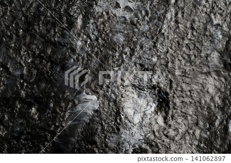 The black mortar surface gives the house a calm and sophisticated look. The black mortar surface gives the house a calm and sophisticated look. 141062897