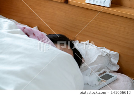 女生 女孩 女性 141066613