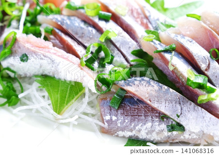 刺身 - 新鮮沙丁魚刺身 刺身 - 新鮮沙丁魚刺身 141068316