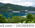 多摩川水壩，四周群山環繞 141068900