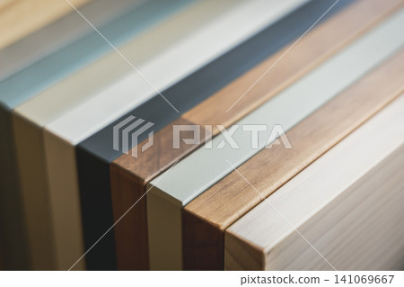 各種顏色的木材樣品 各種顏色的木材樣品 141069667