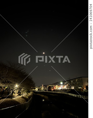night scape, night scene, night scenery 141069704