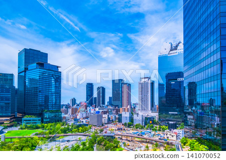 Umeda area around JR Osaka Station: cluster of skyscrapers 141070052