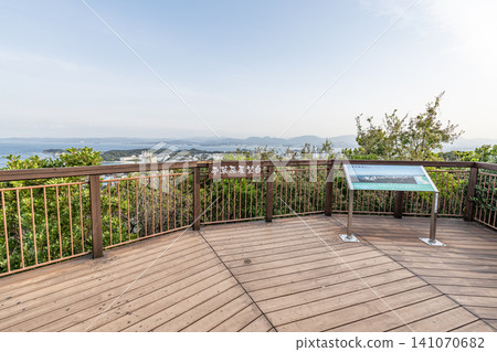 Shirahama Town, Wakayama Prefecture: Hirahara Grassland Observation Deck, offering a panoramic view of Shirahama town. Shirahama Town, Wakayama Prefecture: Hirahara Grassland Observation Deck, offering a panoramic view of Shirahama town. 141070682