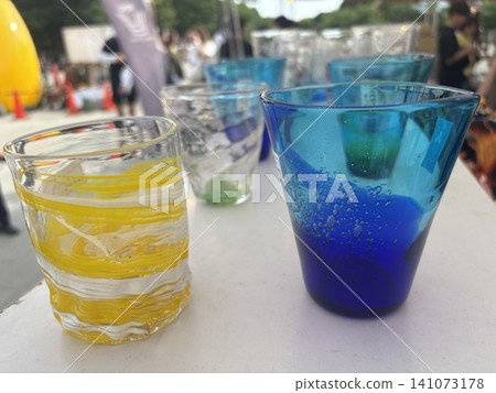 舒緩玻璃 舒緩玻璃 141073178