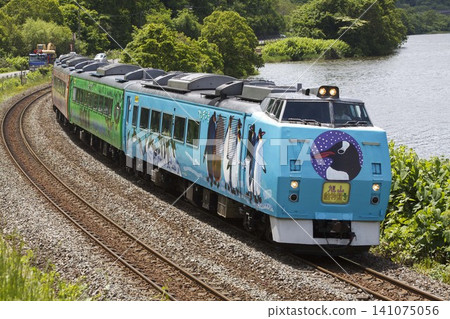 [Driver not very noticeable] Kiha 183 series Asahiyama Zoo Train (Special Train) 141075056