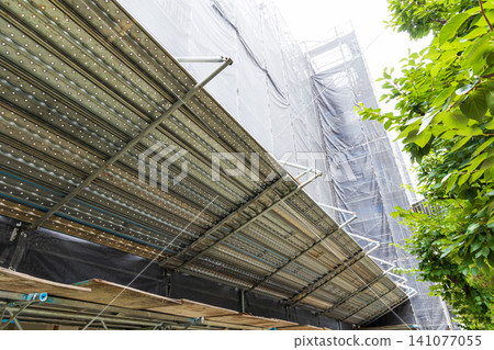 Apartment renovation work: Guardrails, morning glories Apartment renovation work: Guardrails, morning glories 141077055