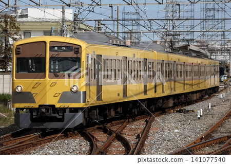 Seibu Tamagawa Line New 101 series 249F in two-tone livery departing from Shiraitodai Station. Seibu Tamagawa Line New 101 series 249F in two-tone livery departing from Shiraitodai Station. 141077540