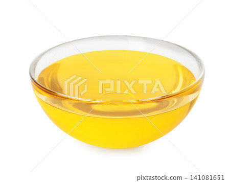 Cooking oil in glass bowl isolated on white Cooking oil in glass bowl isolated on white 141081651