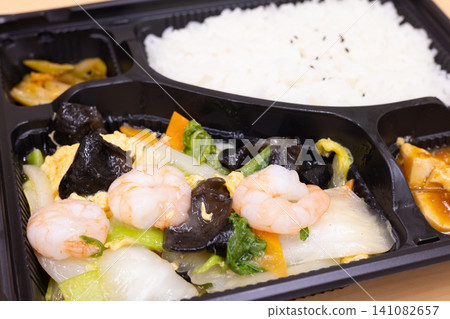 Delicious stir-fried shrimp with salt Chinese bento box Delicious stir-fried shrimp with salt Chinese bento box 141082657