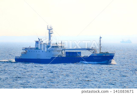 Supporting the vital shipping routes to the Izu Islands... the passenger and cargo ship [Aogashima Maru] 141083671