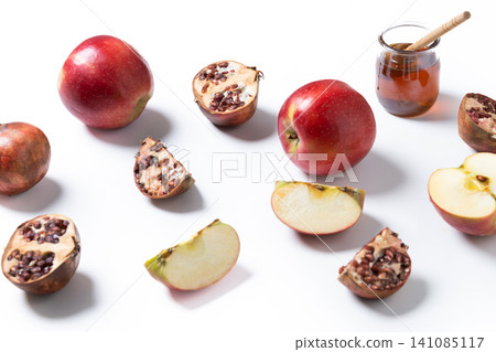 Traditional Rosh Hashanah food Traditional Rosh Hashanah food 141085117