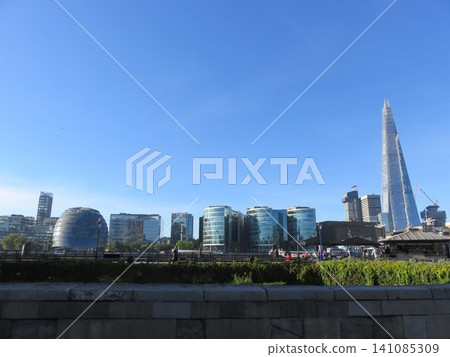倫敦的 倫敦的 141085309
