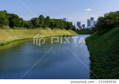 半藏堀護城河的表面 半藏堀護城河的表面 141089936