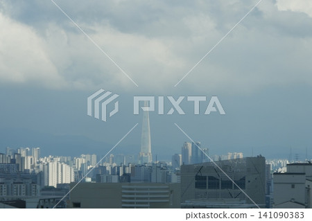 Urban cityscape and residential area view on a bright day Urban cityscape and residential area view on a bright day 141090383