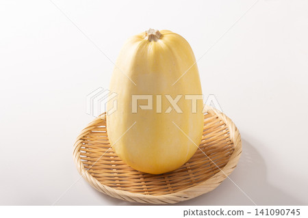[Okayama Prefecture] Spaghetti squash (Somen pumpkin) 141090745