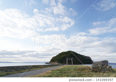 Aomori Prefecture, Hiranai Town, Natsudomari Peninsula, Oshima Island 141099397