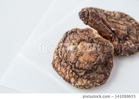 Close-up of dried shiitake mushrooms Close-up of dried shiitake mushrooms 141099655