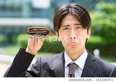 一位商人，錢包裡亂糟糟的。 141100701