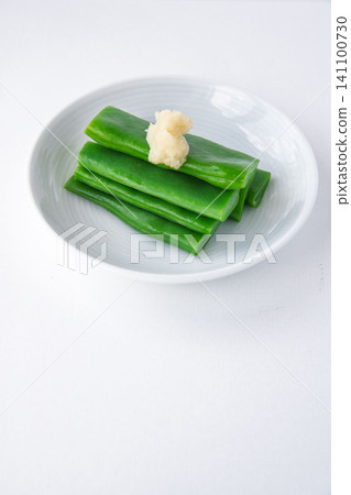 Green beans served in a bowl Green beans served in a bowl 141100730