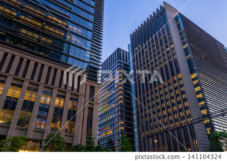 東京大手町辦公區的夜景 東京大手町辦公區的夜景 141104324