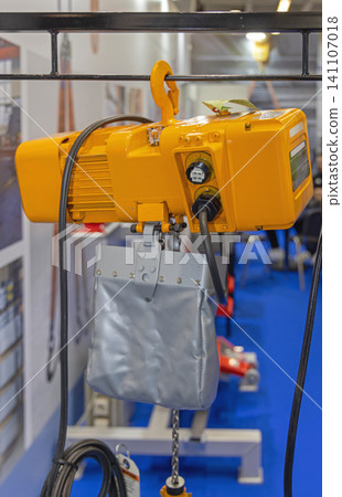 Electric Chain Hoist Electric Chain Hoist 141107018