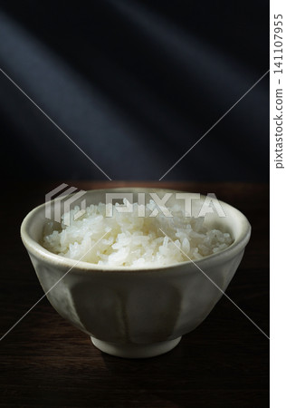 一碗白飯。 一碗白飯。 141107955