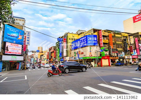 Streetscape of Taiwan in 2015, around Zhongli Station Streetscape of Taiwan in 2015, around Zhongli Station 141113962