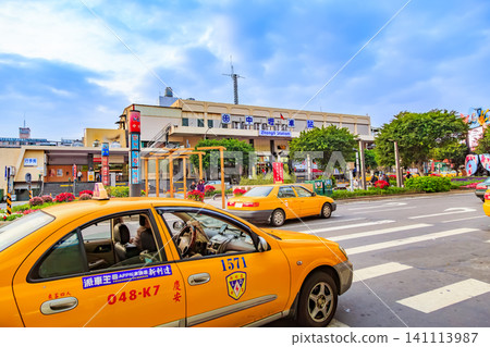 Streetscape of Taiwan in 2015, around Zhongli Station Streetscape of Taiwan in 2015, around Zhongli Station 141113987