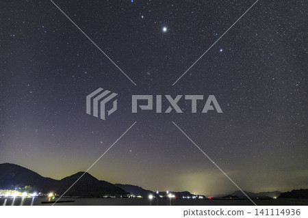 瀨戶內海上空的秋日星空:獅子座和巨蟹座升起 瀨戶內海上空的秋日星空:獅子座和巨蟹座升起 141114936