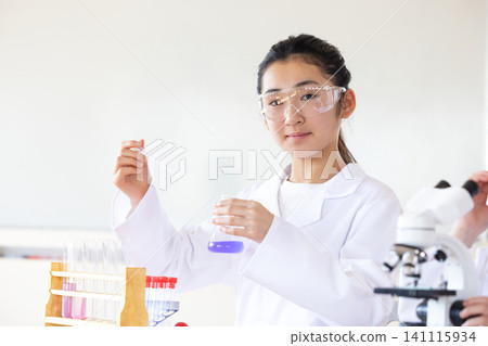 Science school: Students studying science 141115934