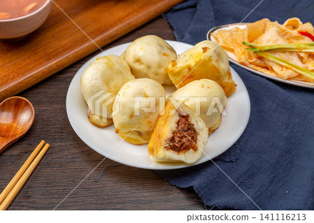 pan-Fried Beef Buns with Dipping Sauce, Chinese Sheng Jian Bao Street Snack pan-Fried Beef Buns with Dipping Sauce, Chinese Sheng Jian Bao Street Snack 141116213