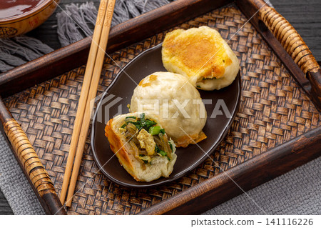 pan-Fried Chive and Egg Buns (Sheng Jian Bao), Chinese Vegetarian Street Food 141116226