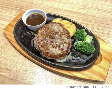 漢堡牛排，鐵板燒漢堡，鐵板漢堡牛排 141117936