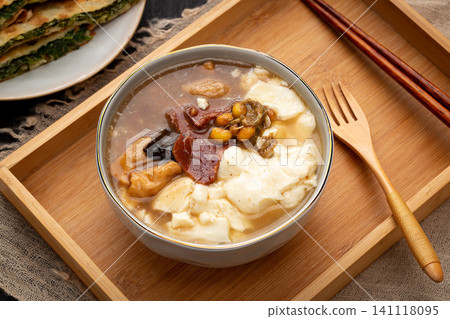 hu La Tang and Doufunao Mix, Traditional Henan Breakfast Combination hu La Tang and Doufunao Mix, Traditional Henan Breakfast Combination 141118095