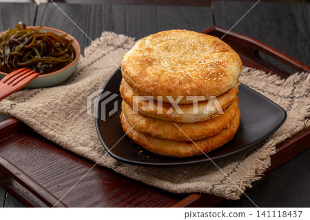 chinese Sesame Shaobing Crispy Baked Flatbread chinese Sesame Shaobing Crispy Baked Flatbread 141118437