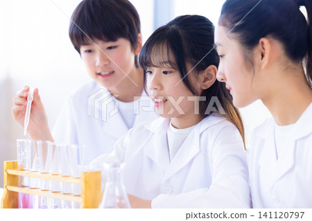 Science school: Students studying science Science school: Students studying science 141120797