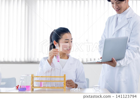 Science school: Students studying science 141123794