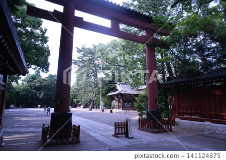神社大門與進路:傳統日本建築 神社大門與進路:傳統日本建築 141124875