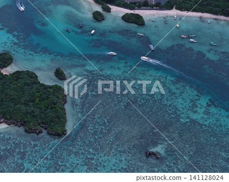 Kabira Bay Aerial View - Ishigaki Island - Okinawa - Japan Kabira Bay Aerial View - Ishigaki Island - Okinawa - Japan 141128024