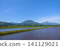 Rice paddies filled with water and the five peaks of Northern Shinano [Shinano Town, Kamiminochi District] 141129021