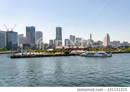 Kanagawa Prefecture: A view of a Japanese cityscape, with a spring blue sky and the cityscape of Yokohama Minato Mirai (May 2026) Kanagawa Prefecture: A view of a Japanese cityscape, with a spring blue sky and the cityscape of Yokohama Minato Mirai (May 2026) 141131323