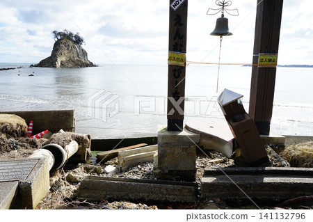 能登地震後的三付島 能登地震後的三付島 141132796