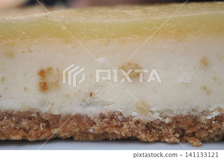 Delicious cheesecake with a rich crust and smooth topping Delicious cheesecake with a rich crust and smooth topping 141133121