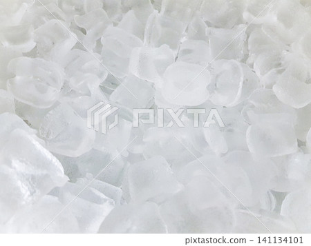 A pile of ice cubes A pile of ice cubes 141134101