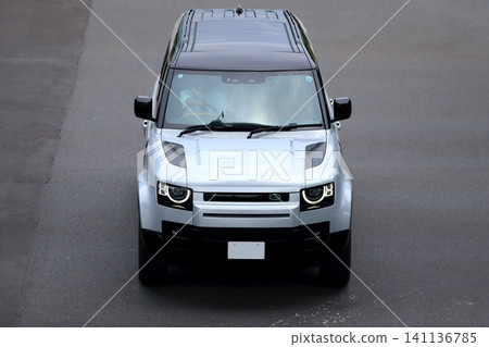 British-made SUV vehicle image British-made SUV vehicle image 141136785