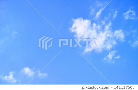 藍色的天空和雲圖像 藍色的天空和雲圖像 141137503