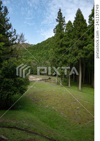 Yamaguchi Prefecture / World Heritage Site: Springtime "Oitayama Tatara Ironworks Ruins (Oitayama Tatara Ironworks Site)" Yamaguchi Prefecture / World Heritage Site: Springtime "Oitayama Tatara Ironworks Ruins (Oitayama Tatara Ironworks Site)" 141137749