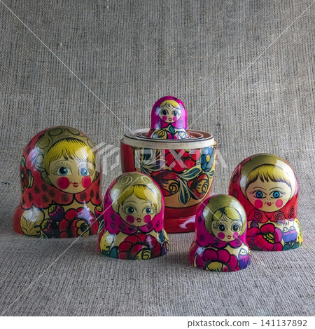 Progressively Opened Wooden Matryoshka Nesting Doll Set Progressively Opened Wooden Matryoshka Nesting Doll Set 141137892